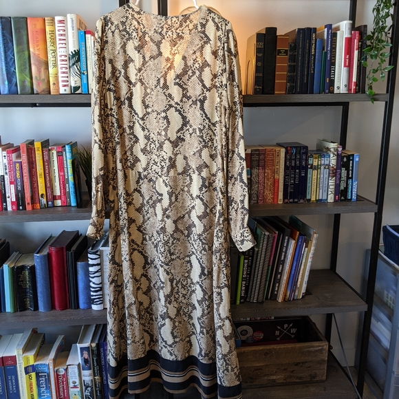 H&M Snake Print Maxi Dress - Picture 8 of 11